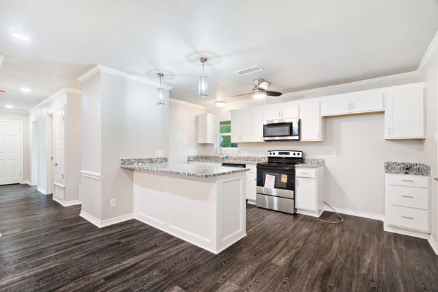 1240 NE 17th Street, Paris, TX 75460