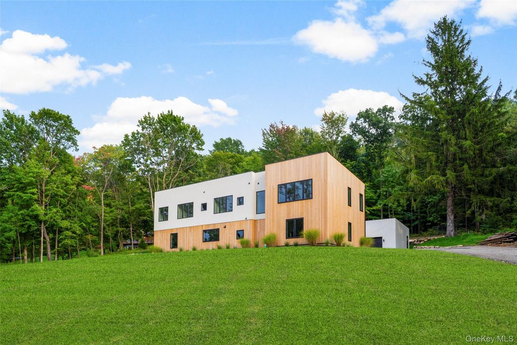 39 Mountain Lane, Beacon, NY 12508 — photo 3