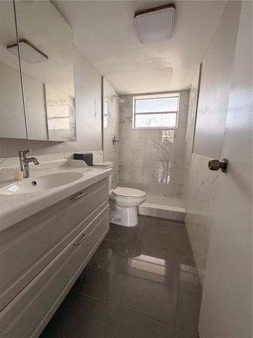 14180 SW 84th St 203-G, Miami, FL 33183