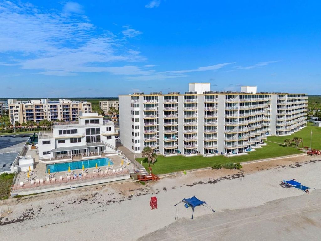 Image 14 of property listing at 5201 S ATLANTIC AVENUE 703A, New Smyrna Beach, FL 32169