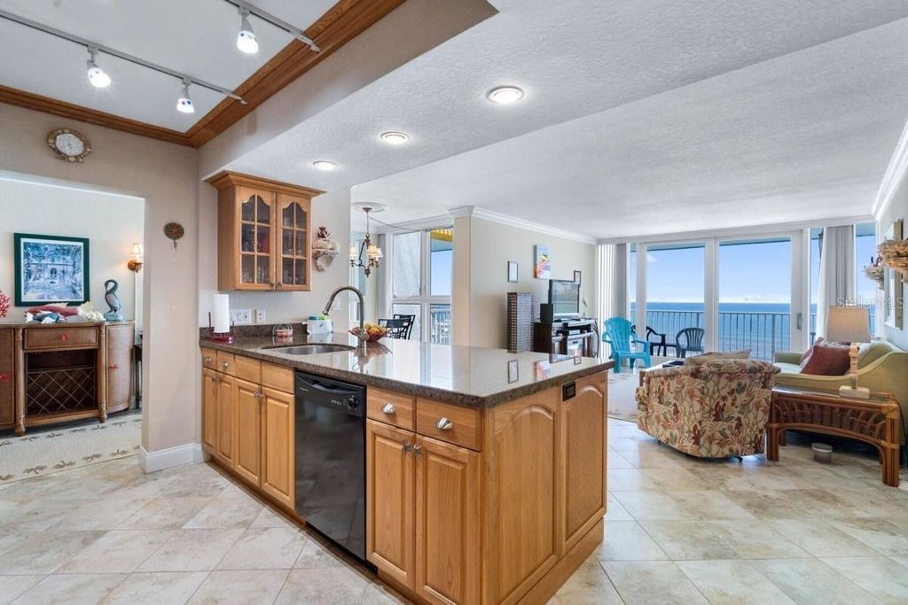 Image 4 of property listing at 5201 S ATLANTIC AVENUE 703A, New Smyrna Beach, FL 32169