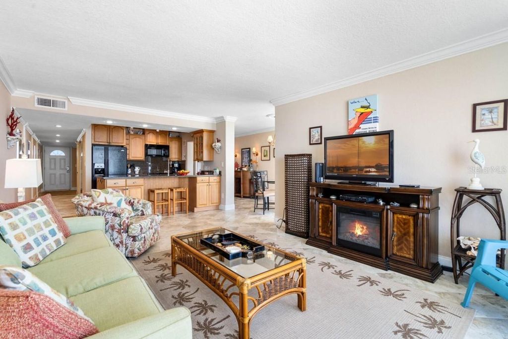Image 7 of property listing at 5201 S ATLANTIC AVENUE 703A, New Smyrna Beach, FL 32169