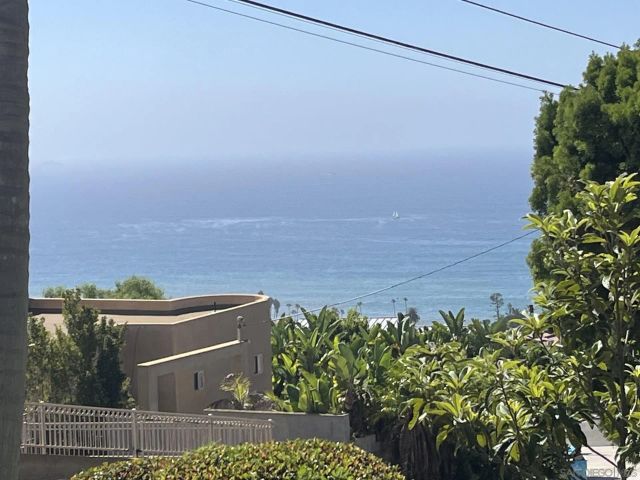 5943 La Jolla Corona Drive, La Jolla, CA 92037