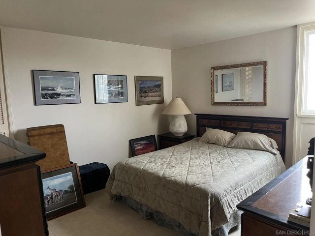 5943 La Jolla Corona Drive, La Jolla, CA 92037