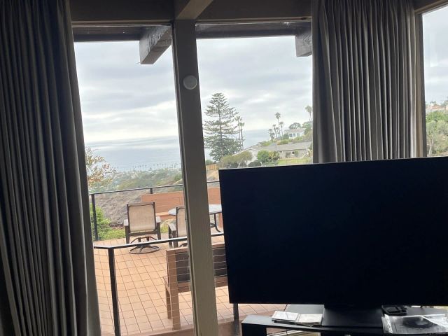 5943 La Jolla Corona Drive, La Jolla, CA 92037