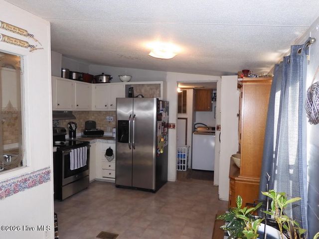 201 Duck Ridge Drive, Pikeville, NC 27863