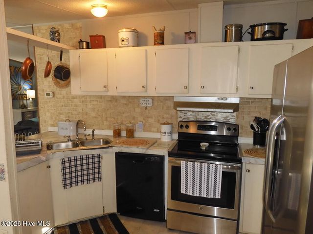 201 Duck Ridge Drive, Pikeville, NC 27863