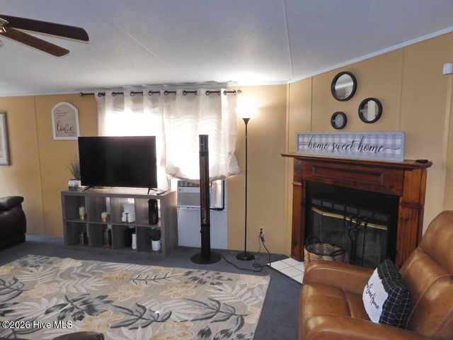 201 Duck Ridge Drive, Pikeville, NC 27863