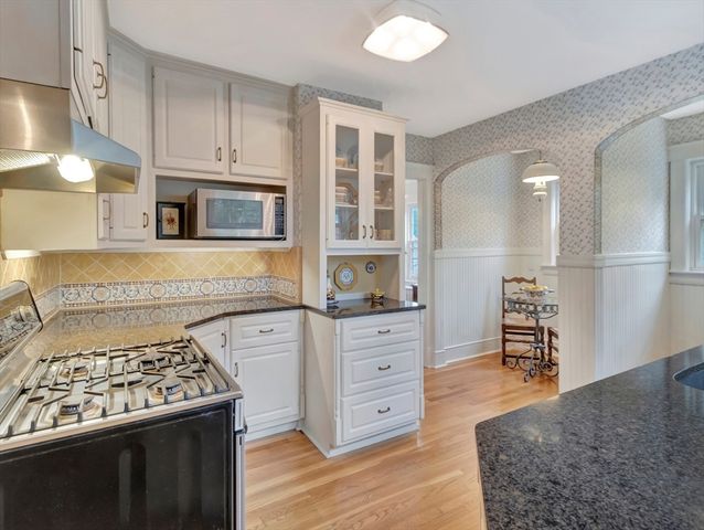 10 Fern Circle, Brockton, MA 02301