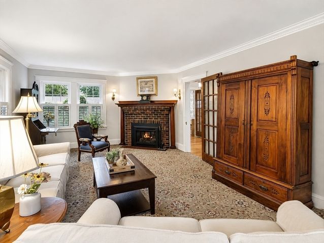 10 Fern Circle, Brockton, MA 02301