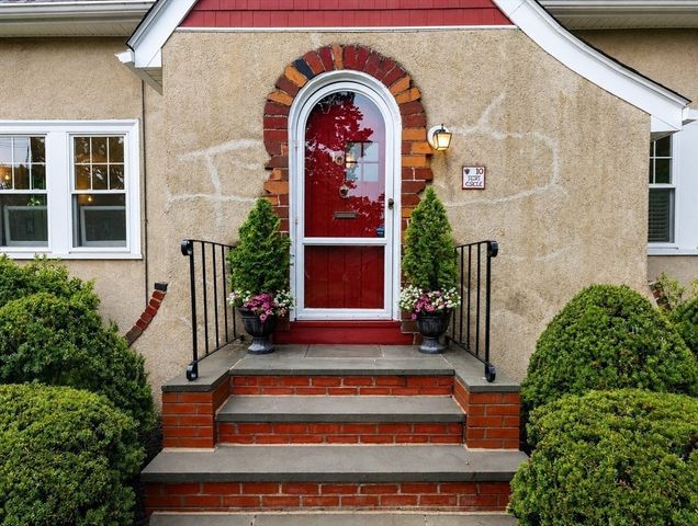 10 Fern Circle, Brockton, MA 02301