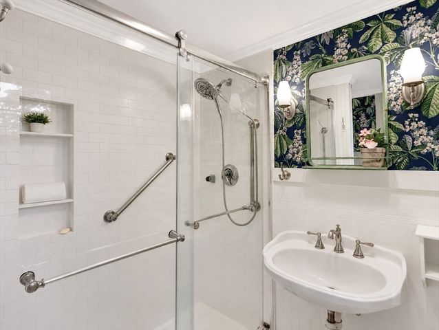10 Fern Circle, Brockton, MA 02301