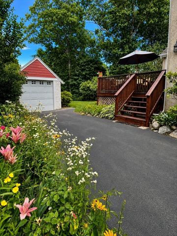 10 Fern Circle, Brockton, MA 02301
