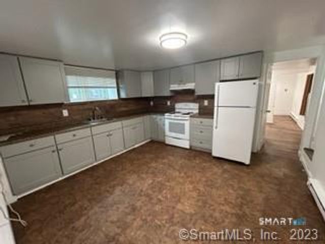 18 Knapp Street Lower, Norwalk, CT 06854