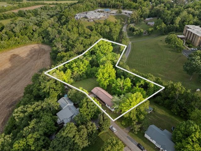 134 Murphree Ave, Centerville, TN 37033