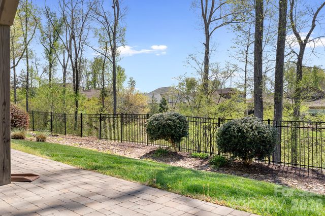 5567 Elk Knob Court, Denver, NC 28037
