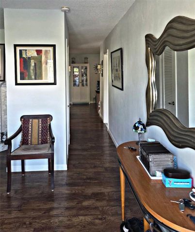 6800 NW 70th Street, Tamarac, FL 33321