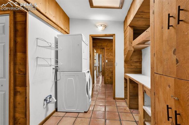 5250 Oak Grove Circle, Westcliffe, CO 81252