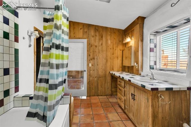 5250 Oak Grove Circle, Westcliffe, CO 81252