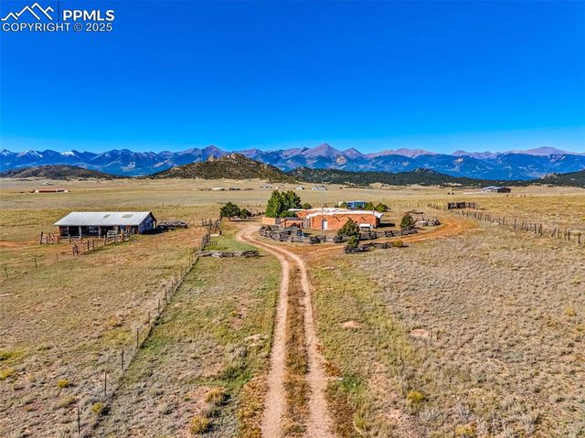 5250 Oak Grove Circle, Westcliffe, CO 81252
