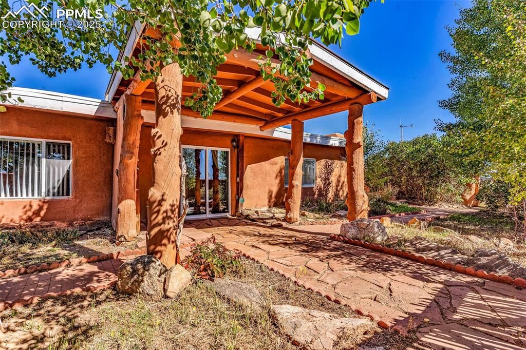 5250 Oak Grove Circle, Westcliffe, CO 81252