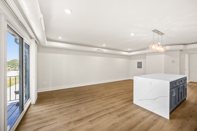 10205 Dearlove Road 202, Glenview, IL 60025