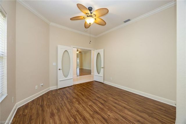 917 Vistana CIR 6, Naples, FL 34119