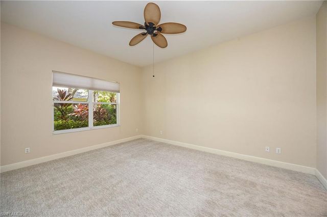 917 Vistana CIR 6, Naples, FL 34119