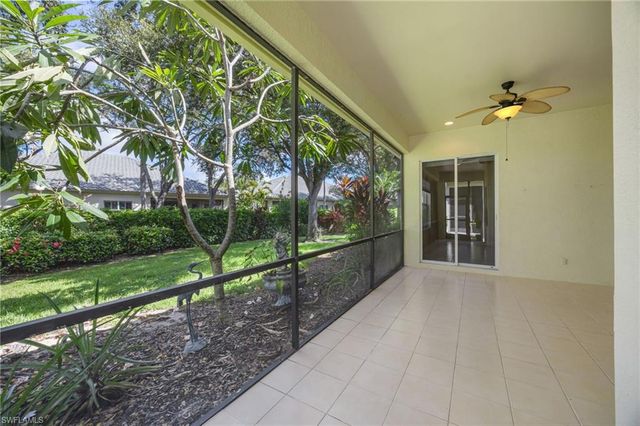 917 Vistana CIR 6, Naples, FL 34119