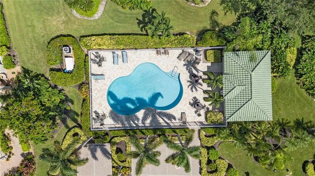 917 Vistana CIR 6, Naples, FL 34119