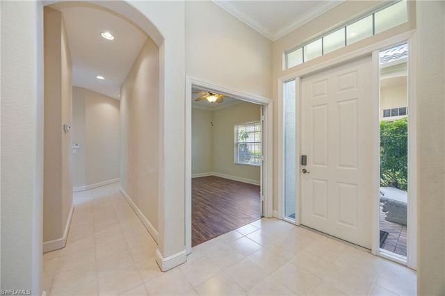 917 Vistana CIR 6, Naples, FL 34119