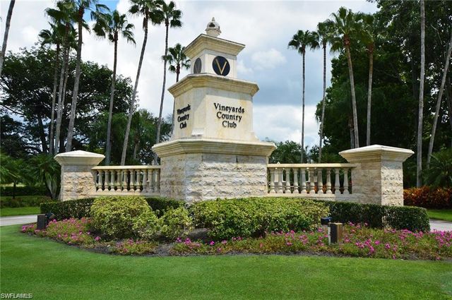 917 Vistana CIR 6, Naples, FL 34119