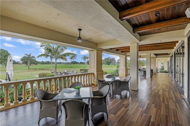 917 Vistana CIR 6, Naples, FL 34119