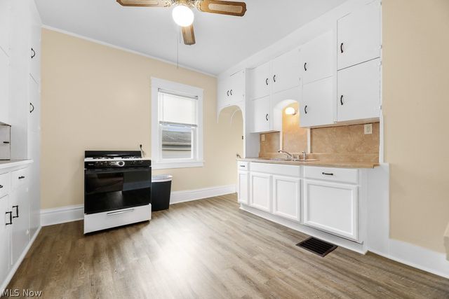 233 W Cambridge Street, Alliance, OH 44601