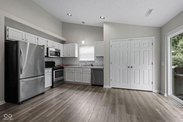 6815 Cherry Laurel Lane, Fishers, IN 46038