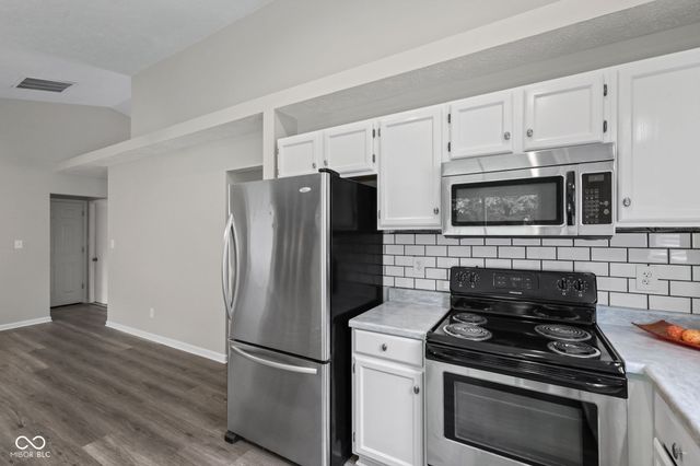 6815 Cherry Laurel Lane, Fishers, IN 46038