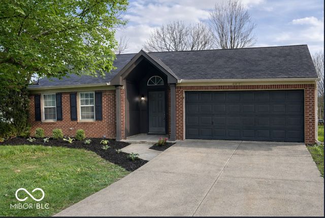6815 Cherry Laurel Lane, Fishers, IN 46038