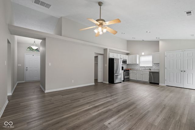 6815 Cherry Laurel Lane, Fishers, IN 46038