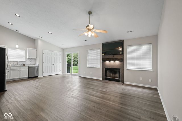 6815 Cherry Laurel Lane, Fishers, IN 46038