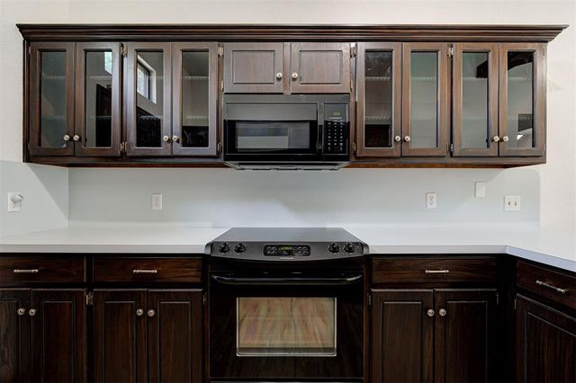 10604 Willow Ridge Drive, Oklahoma City, OK 73130