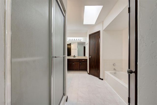 10604 Willow Ridge Drive, Oklahoma City, OK 73130