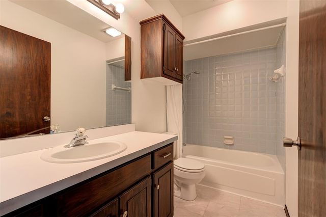 10604 Willow Ridge Drive, Oklahoma City, OK 73130