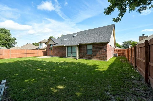 10604 Willow Ridge Drive, Oklahoma City, OK 73130
