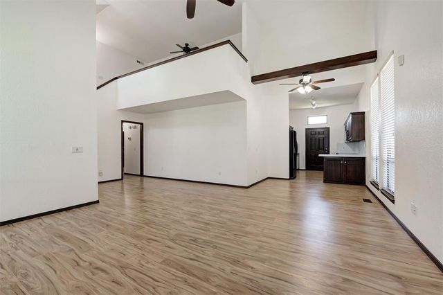 10604 Willow Ridge Drive, Oklahoma City, OK 73130