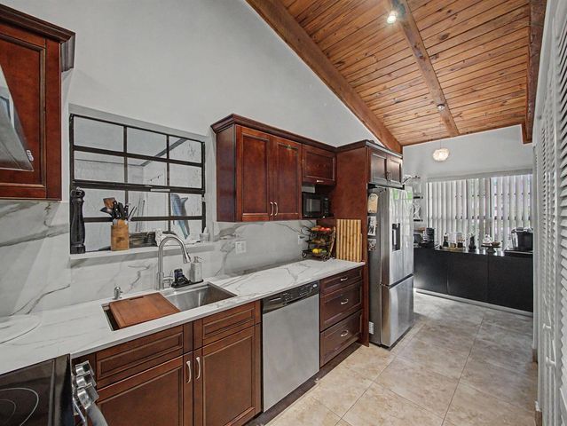 5145 Sesame Street, Palm Beach Gardens, FL 33418