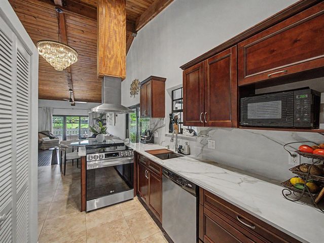 5145 Sesame Street, Palm Beach Gardens, FL 33418