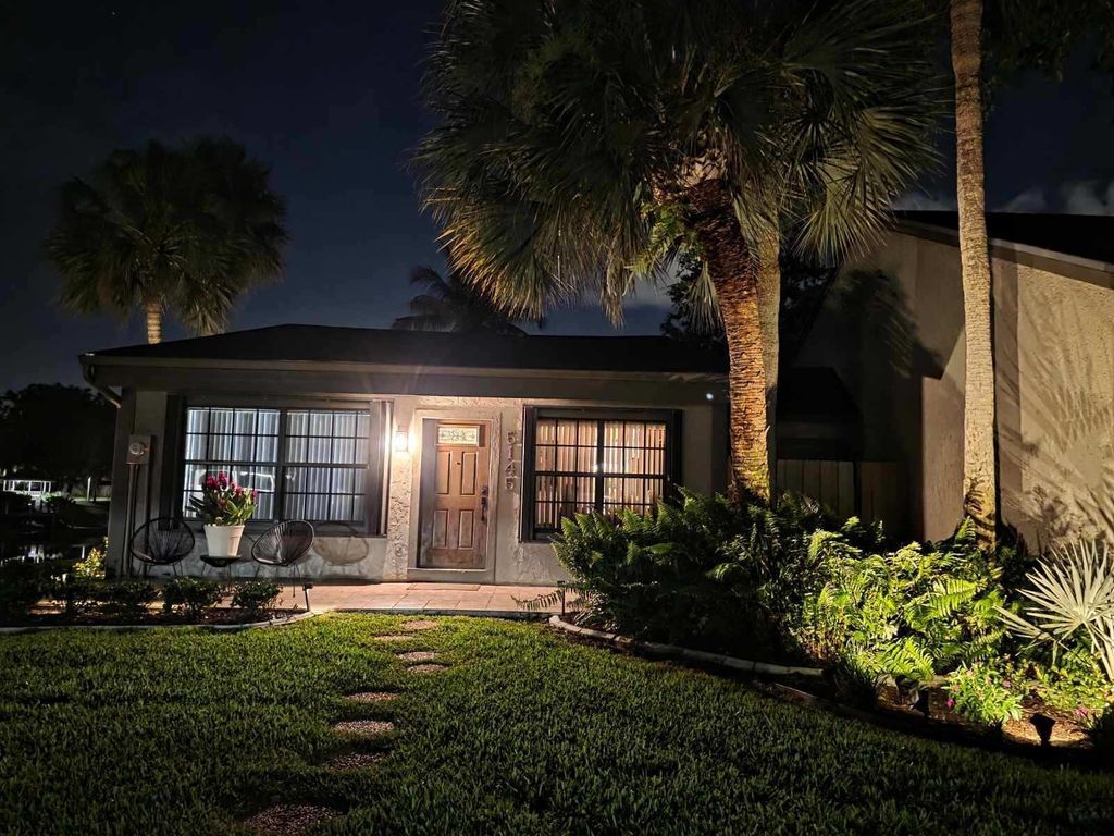 Image 2 of property listing at 5145 Sesame Street, Palm Beach Gardens, FL 33418