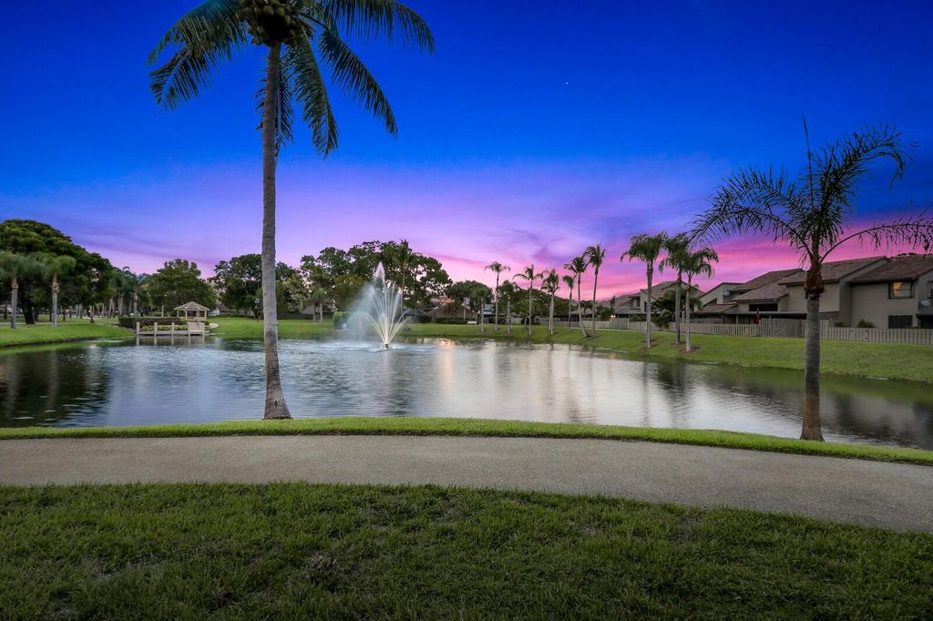 Image 5 of property listing at 5145 Sesame Street, Palm Beach Gardens, FL 33418