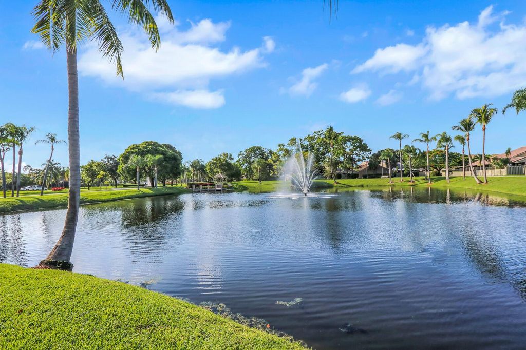 Image 6 of property listing at 5145 Sesame Street, Palm Beach Gardens, FL 33418