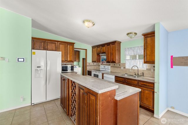 104 Sun Valley Drive, Adna, WA 98532